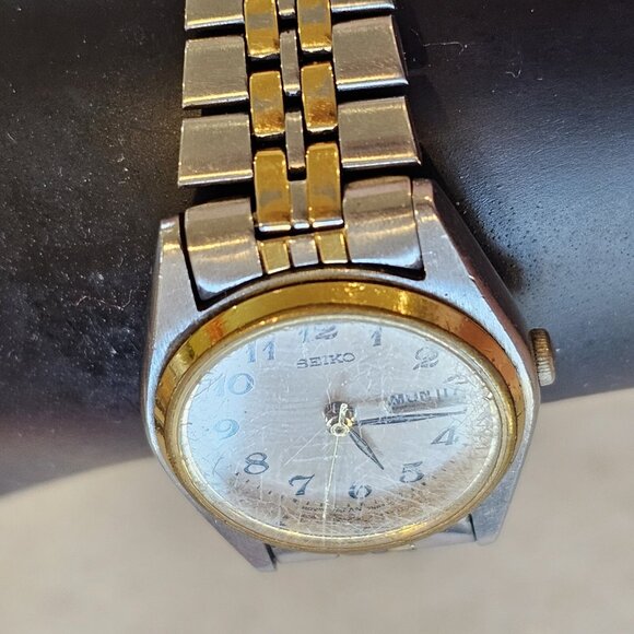 Vintage Seiko Womens Two Tone Silver Gold Day Date Wristwatch- Needs Battery - Picture 7 of 15